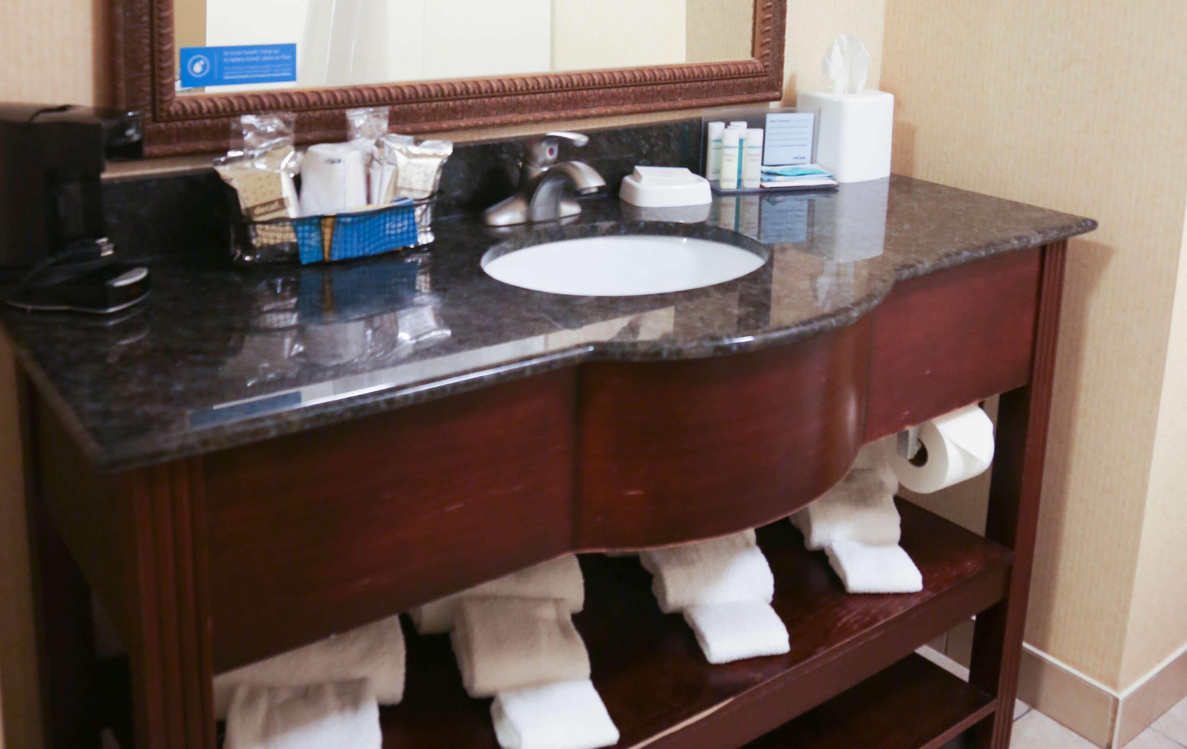 Hampton Inn Морхед Экстерьер фото
