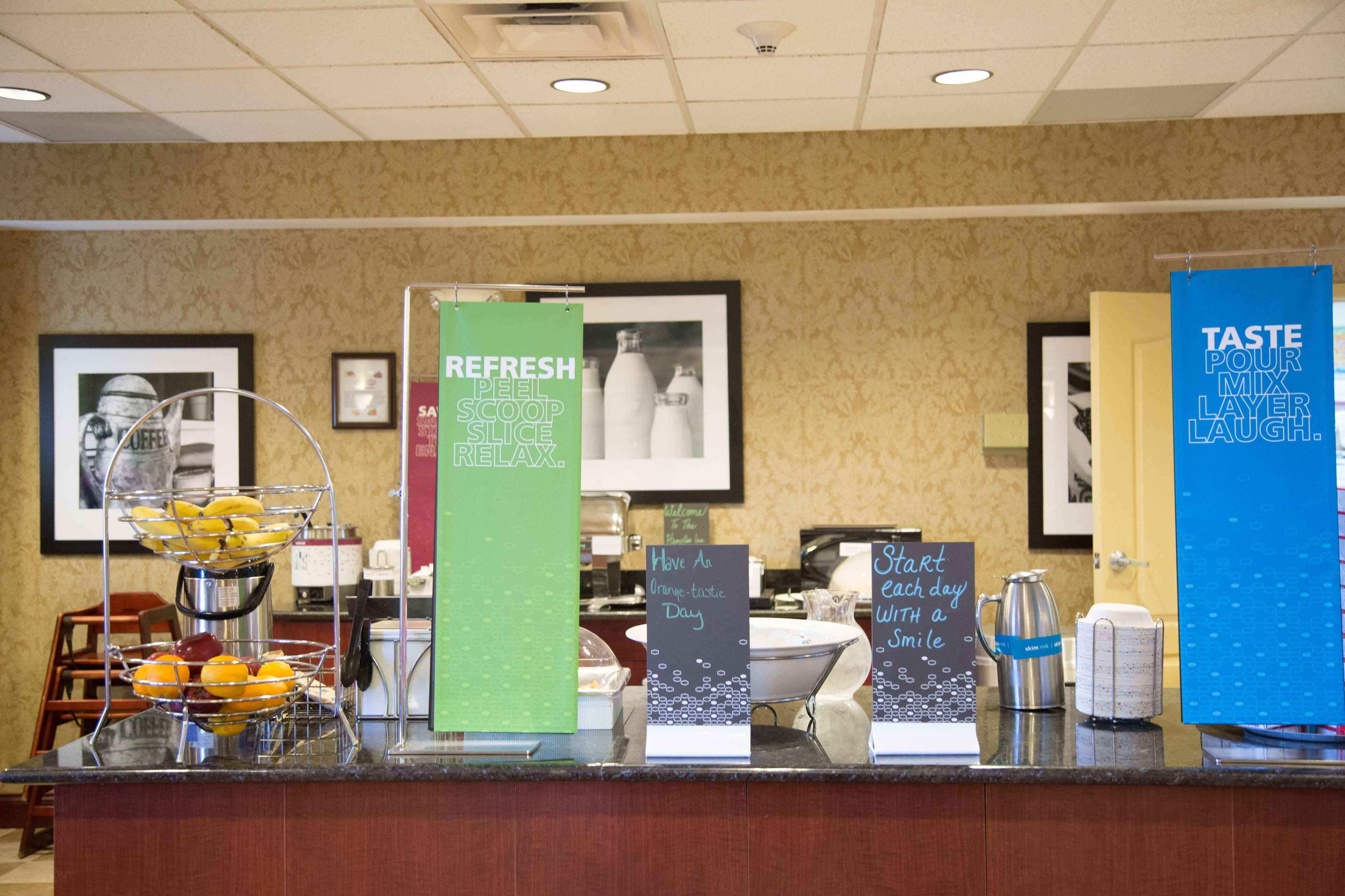 Hampton Inn Морхед Экстерьер фото