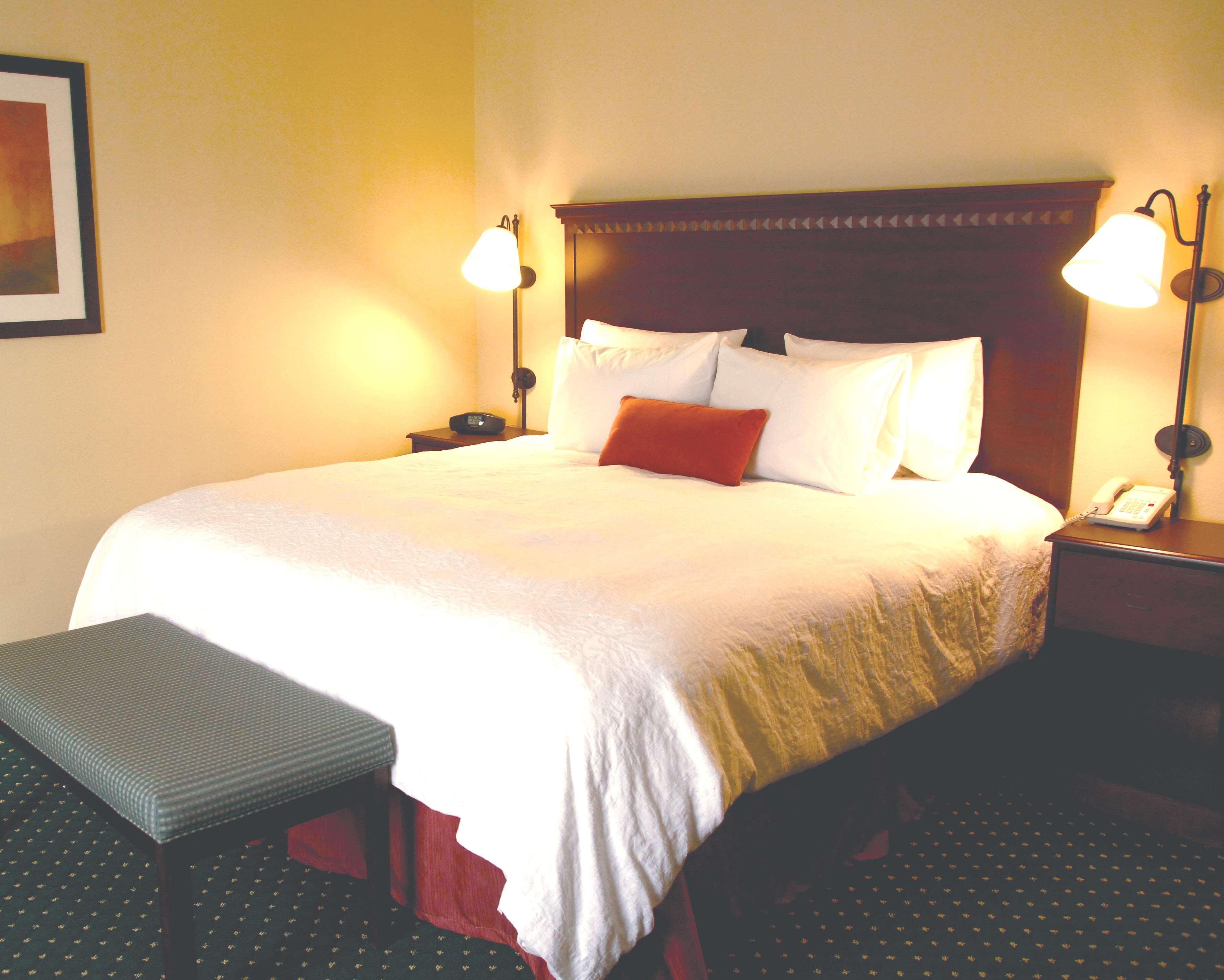 Hampton Inn Морхед Номер фото