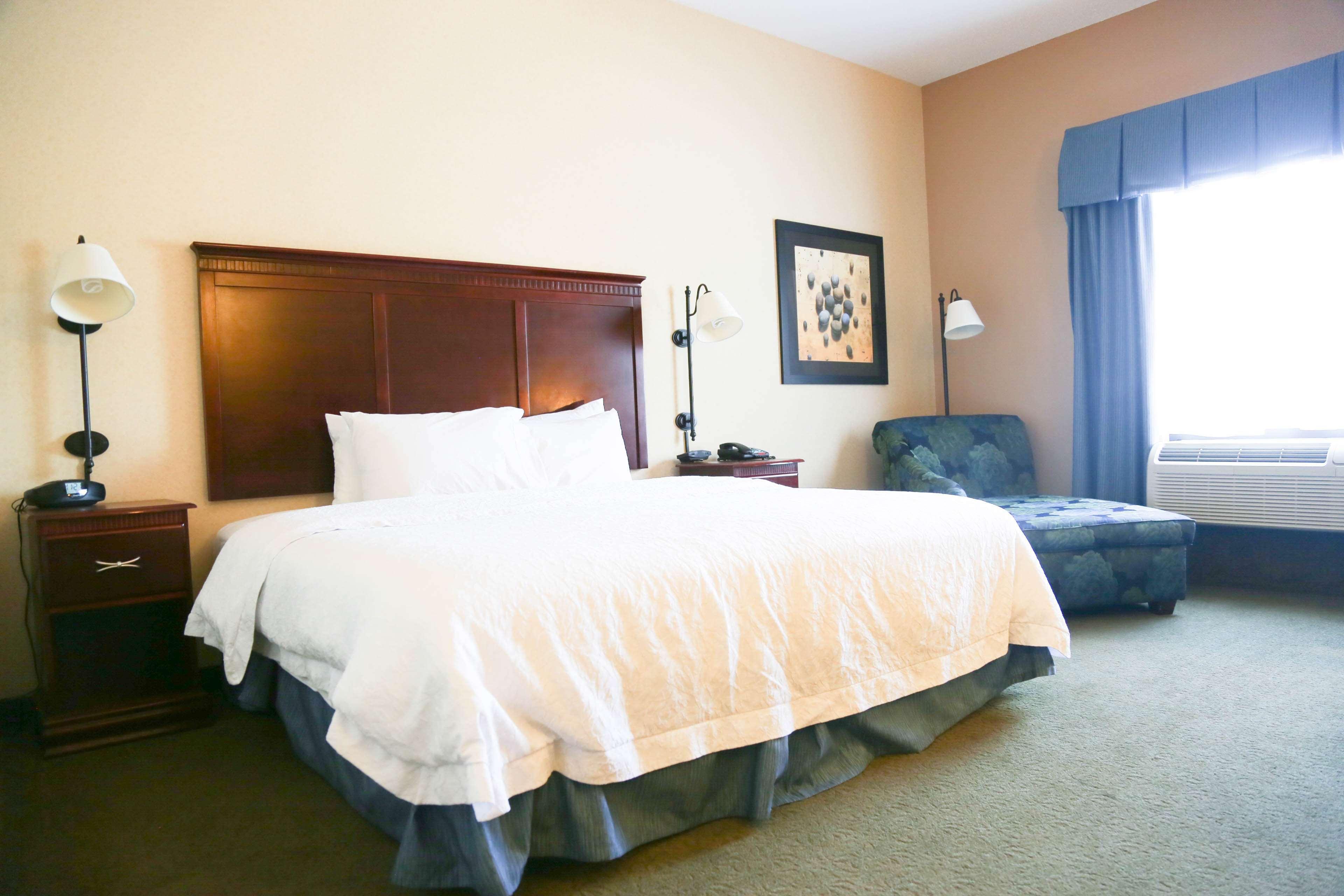 Hampton Inn Морхед Экстерьер фото
