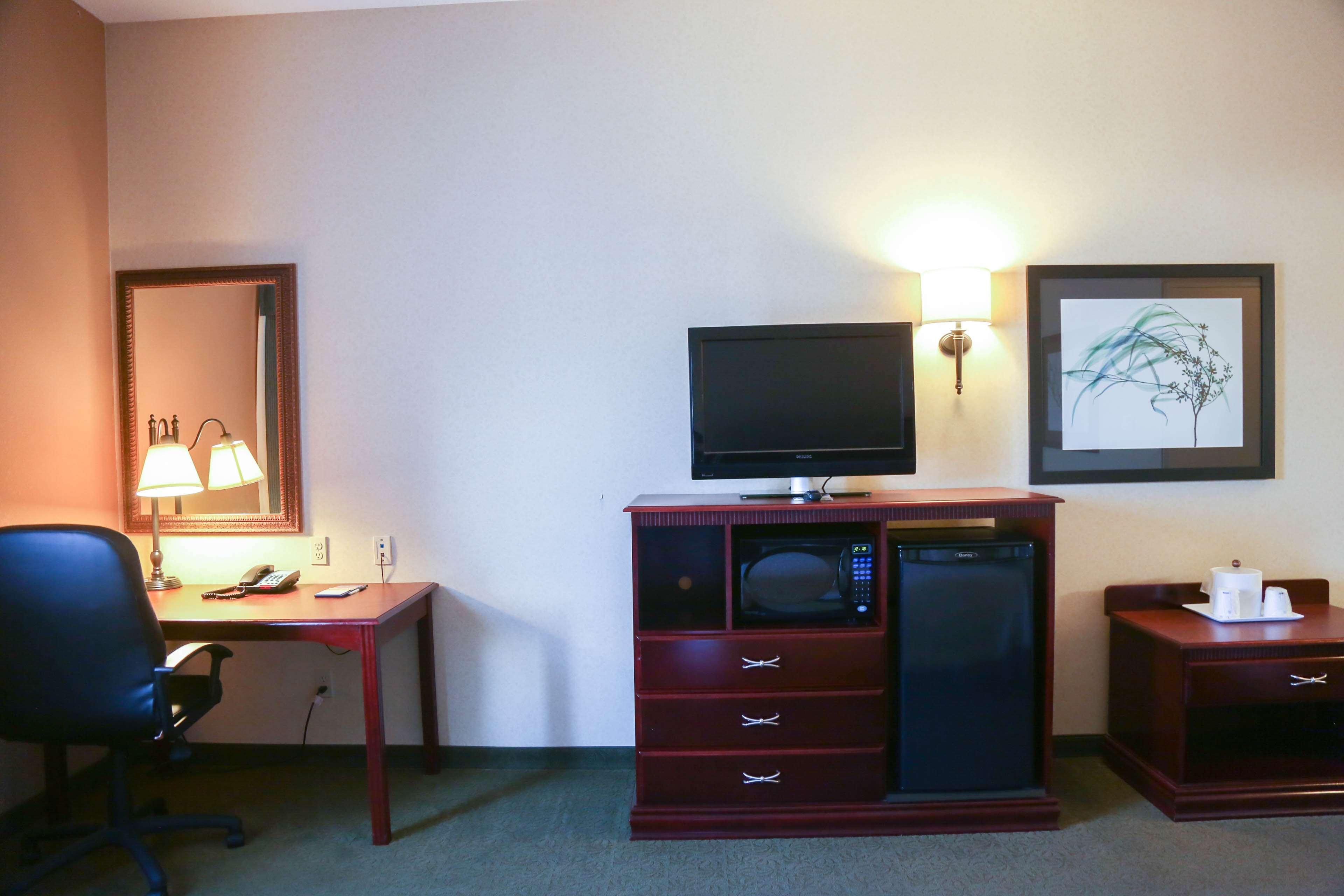 Hampton Inn Морхед Экстерьер фото