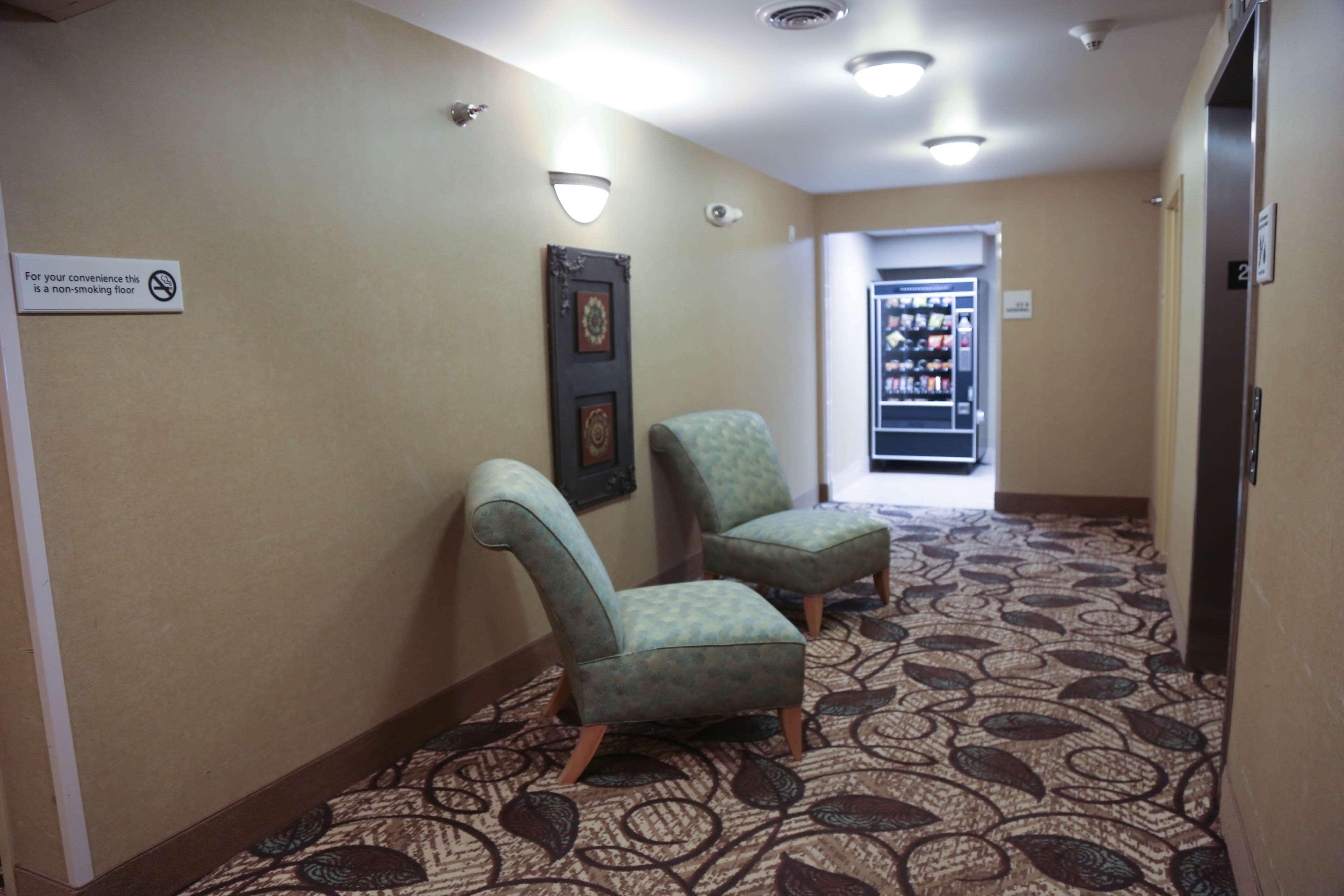 Hampton Inn Морхед Экстерьер фото