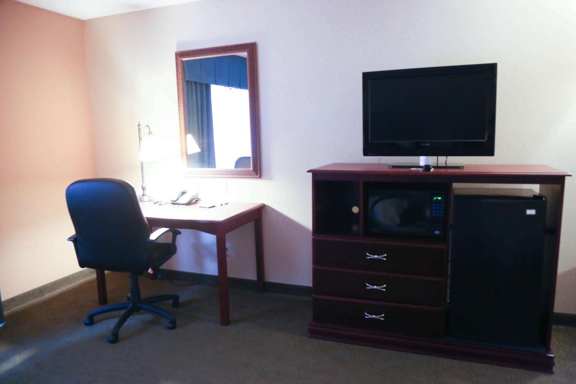 Hampton Inn Морхед Экстерьер фото